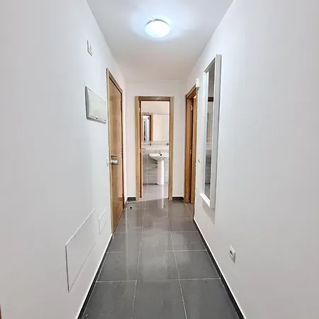 Apartmán Dragos 208 *